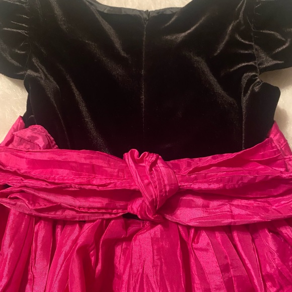 Short sleeve dress mesh under - Picture 2 of 3